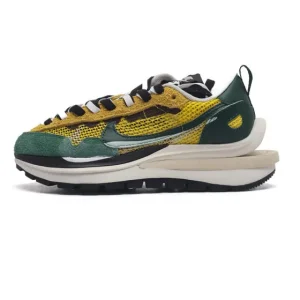 Nike Sacai Vaporwaffle CV1363 Sneakers with Double Tongue and Elevated Sole