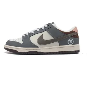Nike SB Dunk Low Skateboarding Shoes