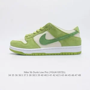 Nike SB Dunk Low Pro Skateboarding Shoes - Classic Retro Style for Men & Women