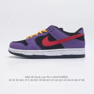 Nike SB Dunk Low Pro Skateboarding Shoes