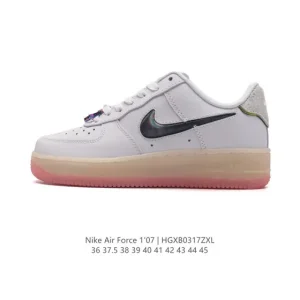 Nike Air Force 1 '07 Low Top Sneakers