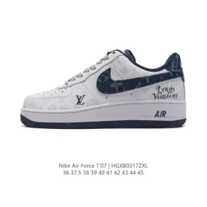 Nike Air Force 1 '07 Low Top Sneakers