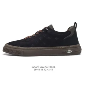 ECCO Men's Casual Sneakers - Lightweight Breathable Lace-Up Shoes