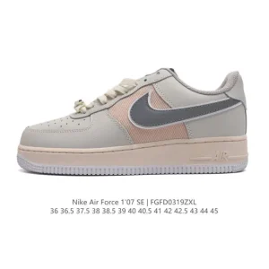 Nike Air Force 1 '07 Low Top Sneaker