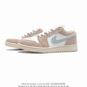 Jordan AJ1 Low Retro Classic Low-Top Sneaker