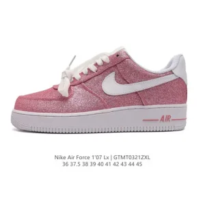 Nike Air Force 1 '07 Low Top Sneakers - White