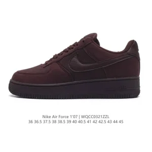 Nike Air Force 1 '07 Low Top Sneakers