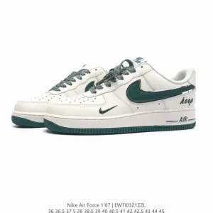 Nike Air Force 1 '07 Low Top Sneakers