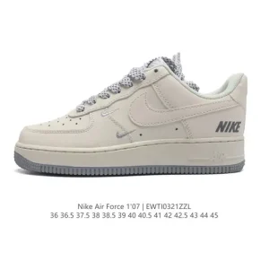 Nike Air Force 1 '07 Low Top Sneaker