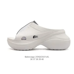 Balenciaga Mold Thong Sandals - Women's Summer Beach Slides