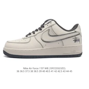 Nike Air Force 1 '07 Low Top Sneakers