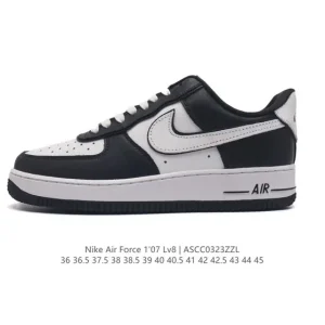 Nike Air Force 1 '07 Low Top Sneakers