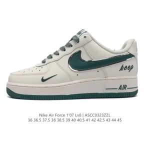 Nike Air Force 1 '07 Low Top Sneakers