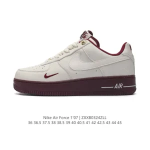 Nike Air Force 1 '07 Low Top Sneakers - White