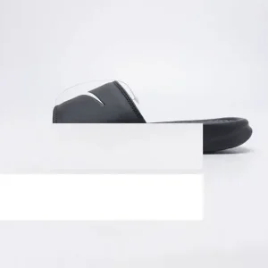 Nike Wmns Nike Tanjun Sandal - Lightweight Summer Beach Slides