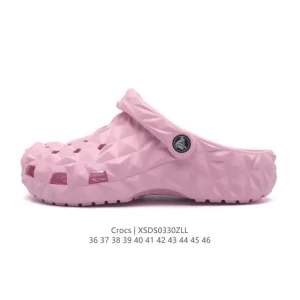 Crocs Unisex Chunky Heel Sandal with Toe Cap for Summer Beach Wear
