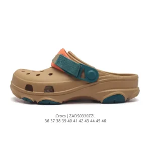 Crocs Unisex Chunky Sandals with Toe Cap for Summer Beach