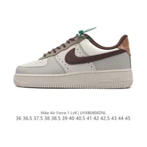 Nike Air Force 1 '07 Low Top Sneakers