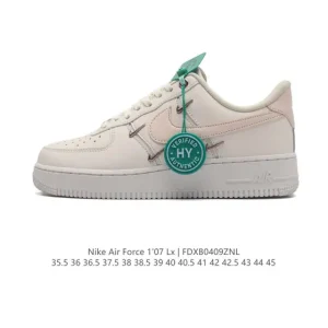Nike Air Force 1 Low 07 Low Top Sneakers