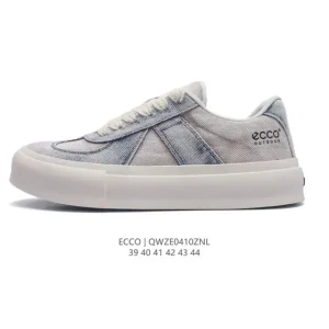 ECCO Men's White Leather Casual Sneakers - Chunky Sole & Breathable
