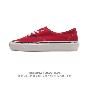 Vans Kamiya Low Top Canvas Skate Shoes - White