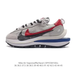 Nike Sacai Vaporwaffle Chukka Sneaker DD1875-700