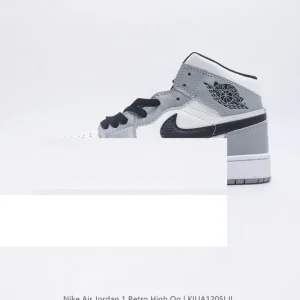 Jordan Air 1 Retro High OG Basketball Shoe