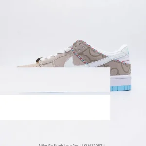 Nike SB Dunk Low Pro Skateboarding Shoes - Classic Retro Style for Men and Women