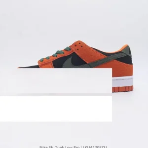 Nike SB Dunk Low Pro Skateboarding Shoes - Classic Retro Style for Men & Women