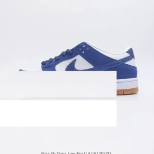 Nike SB Dunk Low Pro Skateboarding Shoes