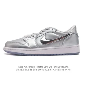 Jordan AJ1 Low Retro Classic Sneakers