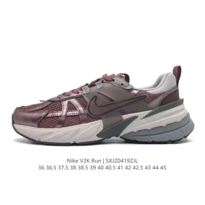 Nike V2K Run Retro Running Shoe - White/Metallic