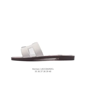Hermes Footwear Woman Classic Slippers Black and White Multiple Colors