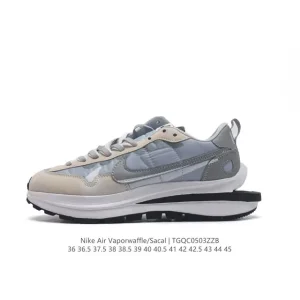 Sacai x Nike Vaporwaffle Chukka Black White