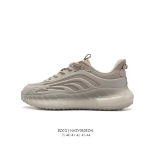 ECCO Men's Casual Sneakers with Air Cushion and Breathable Design