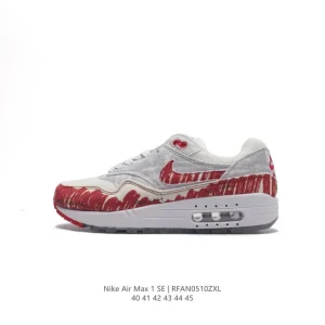 Nike Air Max 1 Patta Men's Running Shoes with Visible Air Cushioning