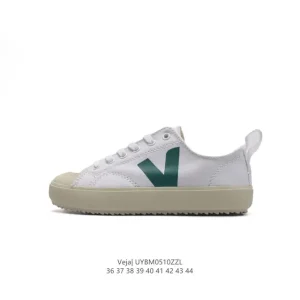 Veja Esplar Low-Top Sneakers for Men and Women