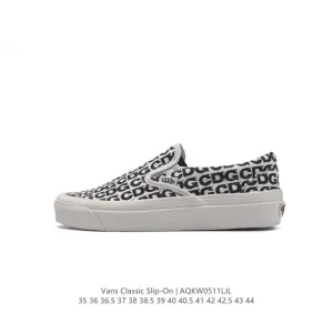 Vans Classic Slip-On Unisex Canvas Skate Shoes for Everyday Wear