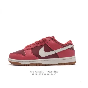 Nike SB Dunk Low Pro Skateboarding Shoes for Men and Women