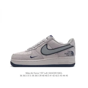Supreme x Nike Air Force 1 '07 Low Top Sneaker