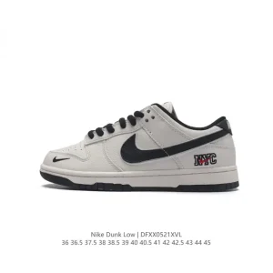 Nike SB Dunk Low Skateboarding Shoes with Zoom Air Cushioning