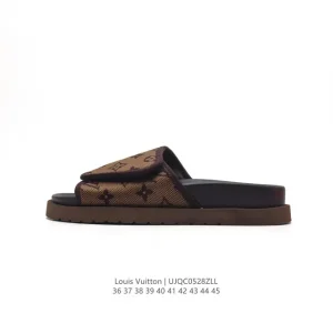 Louis Vuitton Men's Women's Slippers Beach Casual Sandals