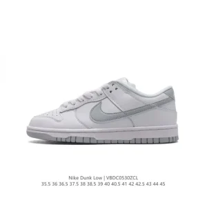 Nike Dunk Low SB Skateboarding Shoes with Zoom Air Cushioning