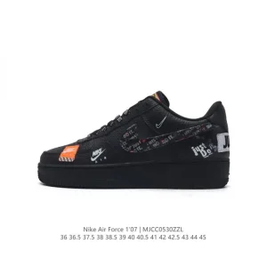 Nike Air Force 1 '07 Low Top Casual Sneakers with Air Cushioning