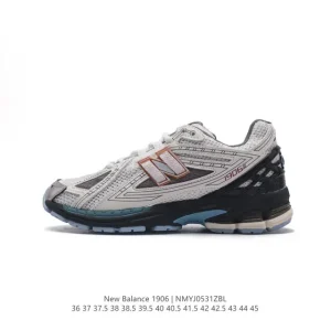 New Balance M6Ri Black Grey Retro Runner Sneakers