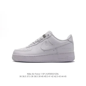 Nike Air Force 1 '07 Low White Leather Sneakers with Air Cushion