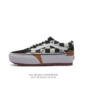 Vans OG Old Skool Low Top Skate Shoes - Classic Retro Style
