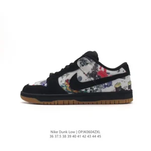 Nike SB Dunk Low Skateboarding Shoes with Zoom Air Cushioning