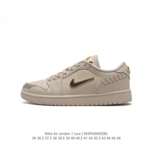 Jordan Air Jordan 1 Low Retro Basketball Shoes with Wings Logo and Air Cushioning