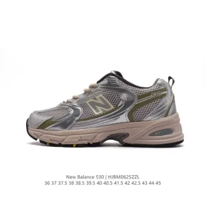 New Balance 530 Retro Running Shoe in Grey and Silver